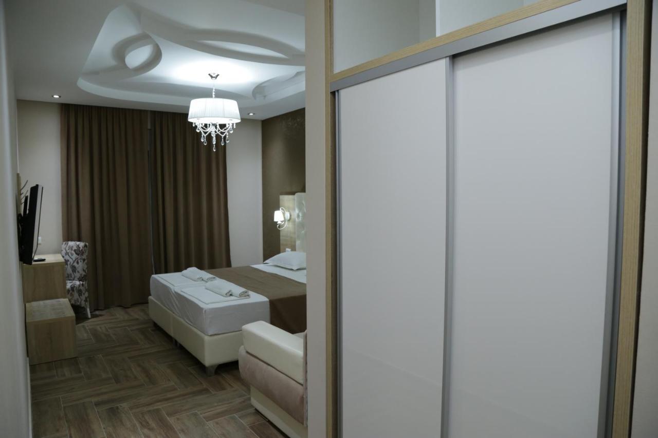 Hotel Metropolis Ulcinj Exterior foto