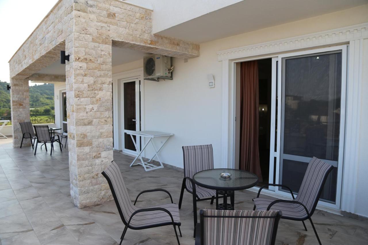 Hotel Metropolis Ulcinj Exterior foto