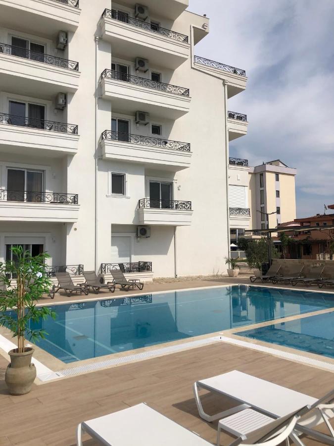 Hotel Metropolis Ulcinj Exterior foto