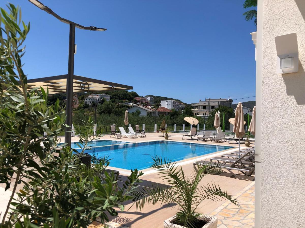 Hotel Metropolis Ulcinj Exterior foto