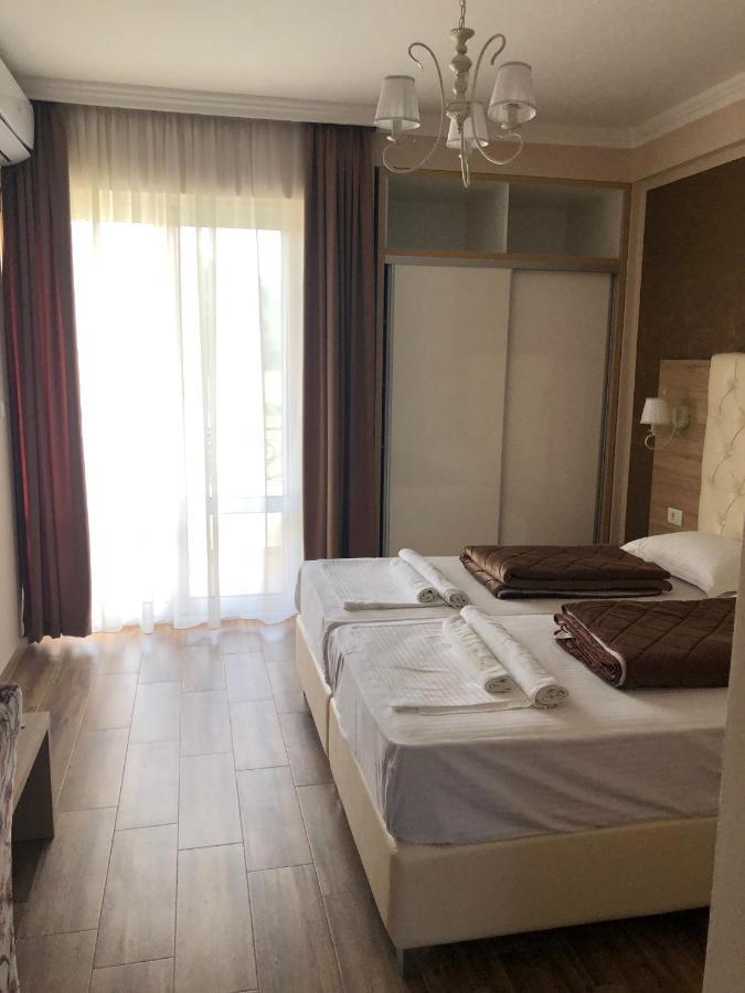 Hotel Metropolis Ulcinj Exterior foto